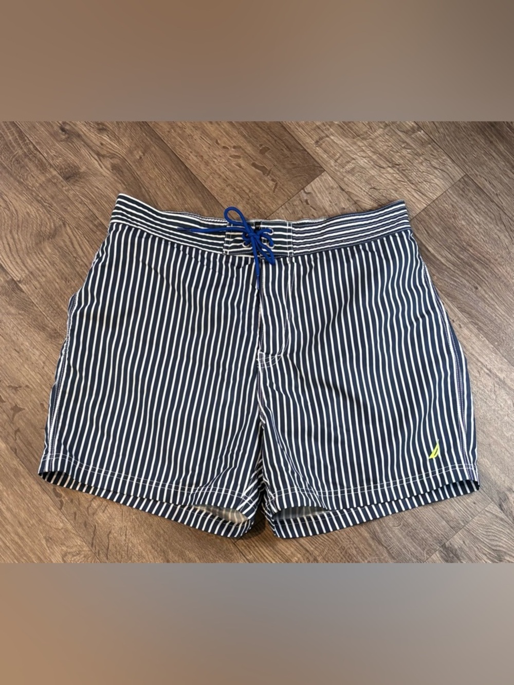Nautica Men’s Large Blue and White
striped Swim Shorts